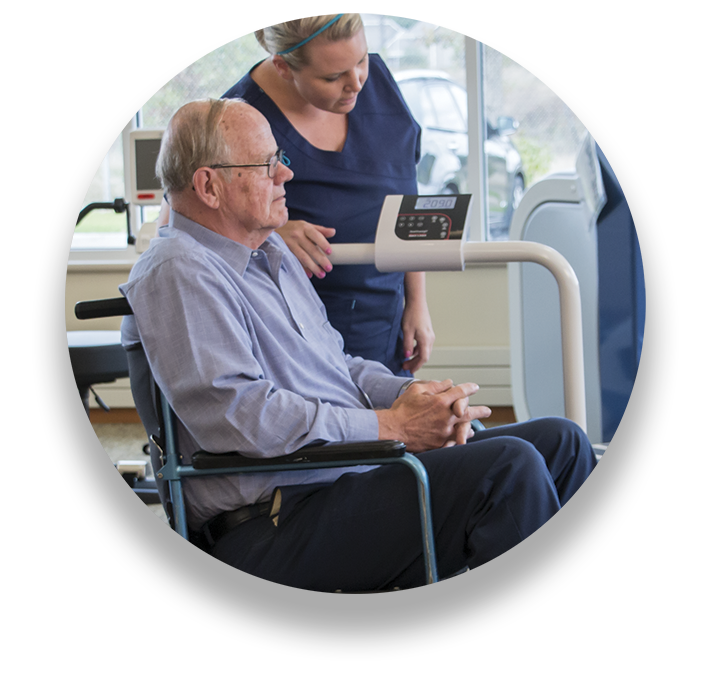 WEB ARTI Elderly Manwheelchair Circle